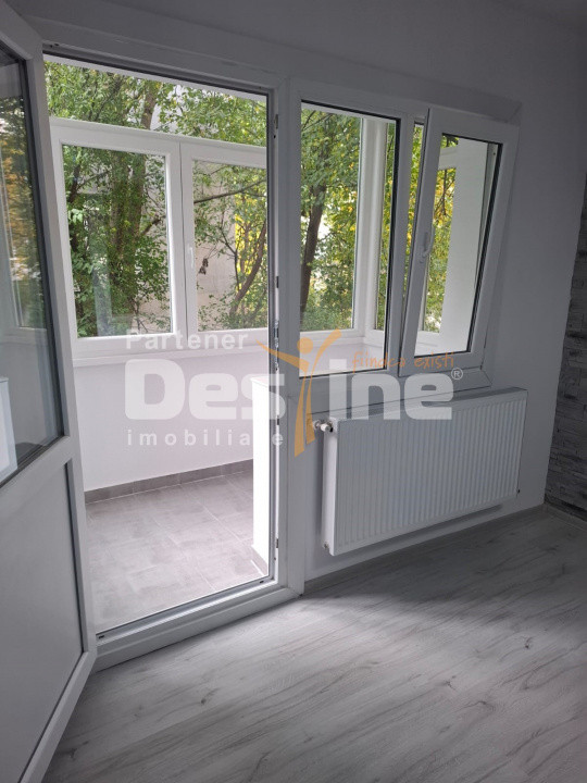 DACIA , Apartament 2 camere, DECOMANDAT, 114.900 EURO