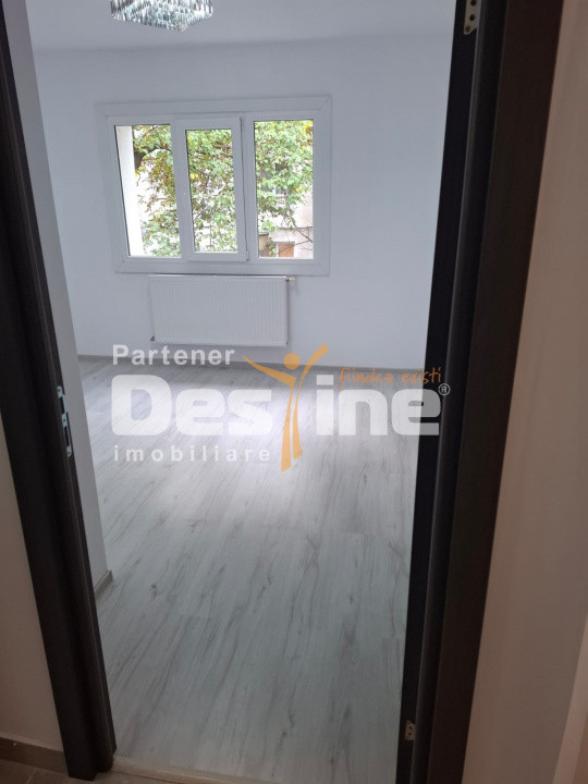 DACIA , Apartament 2 camere, DECOMANDAT, 114.900 EURO