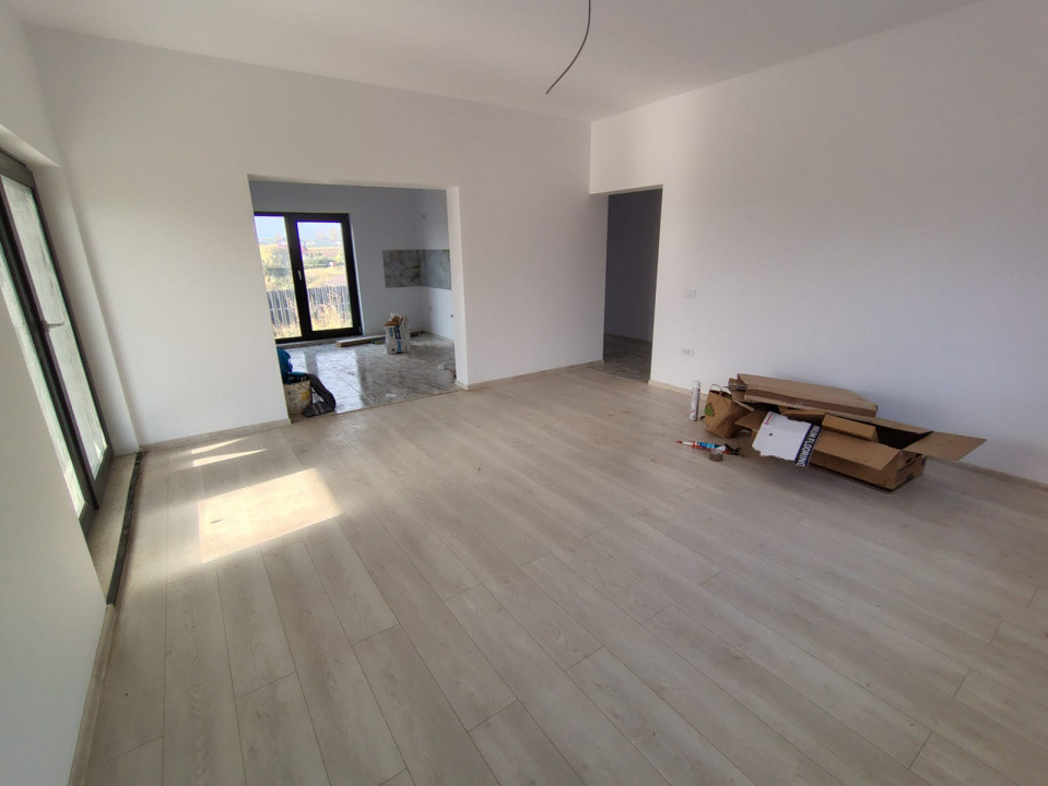 Vorovesti-Casa individuala cu 4 camere, plan parter 