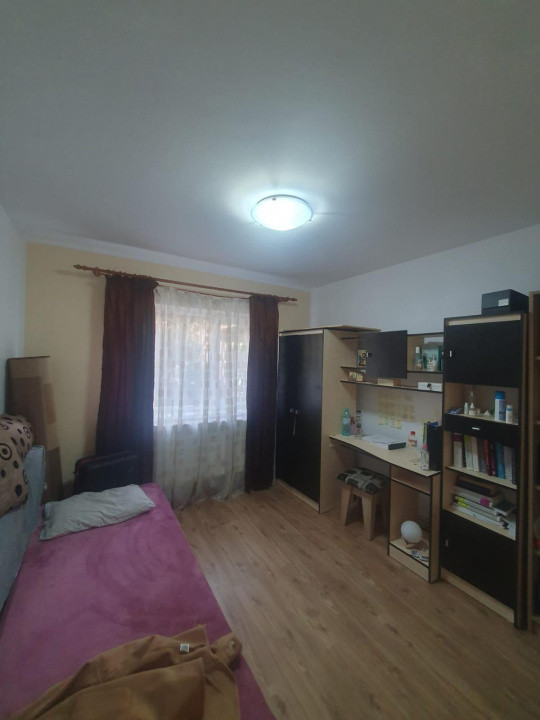 Apartament cu 3 camere 65 mp, loc de parcare si boxa, situat in Craiter