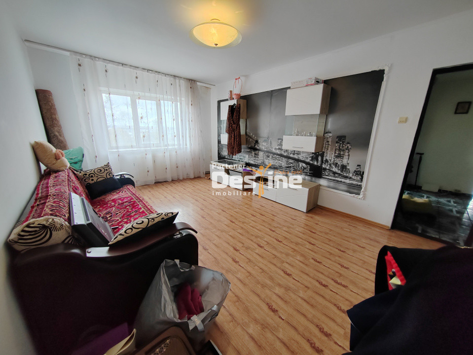 CUG - Apartament 3 camere DECOMANDAT 77 mp