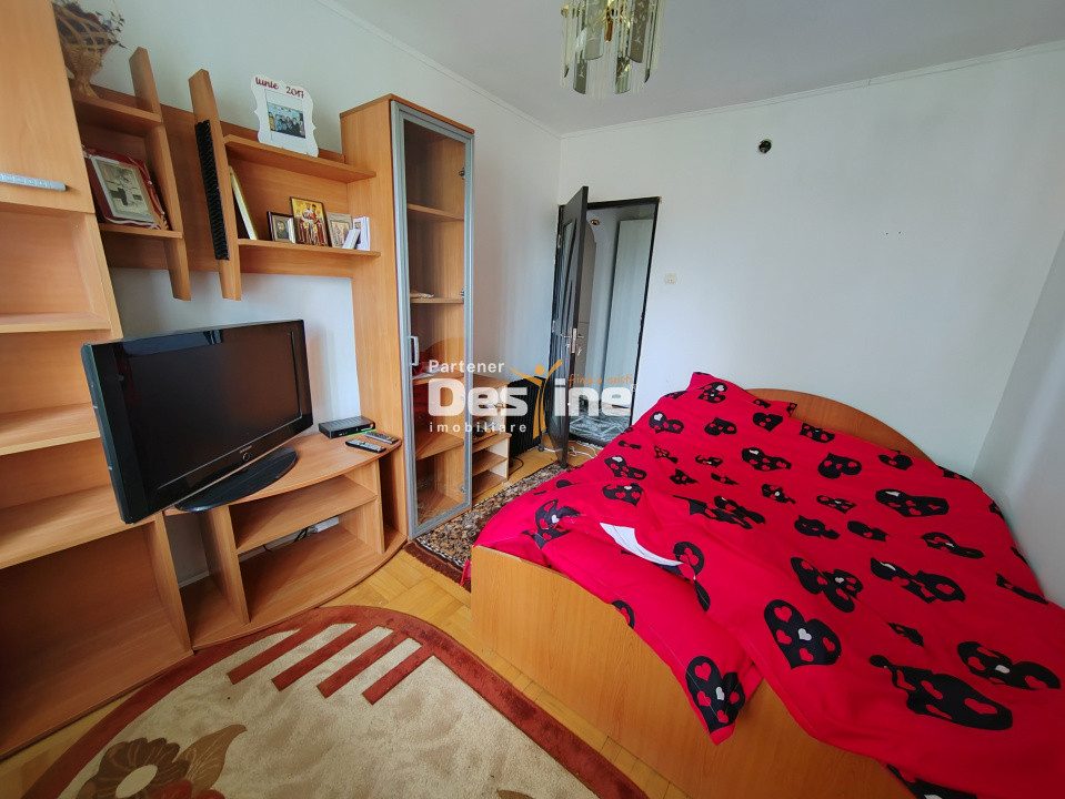 CUG - Apartament 3 camere DECOMANDAT 77 mp