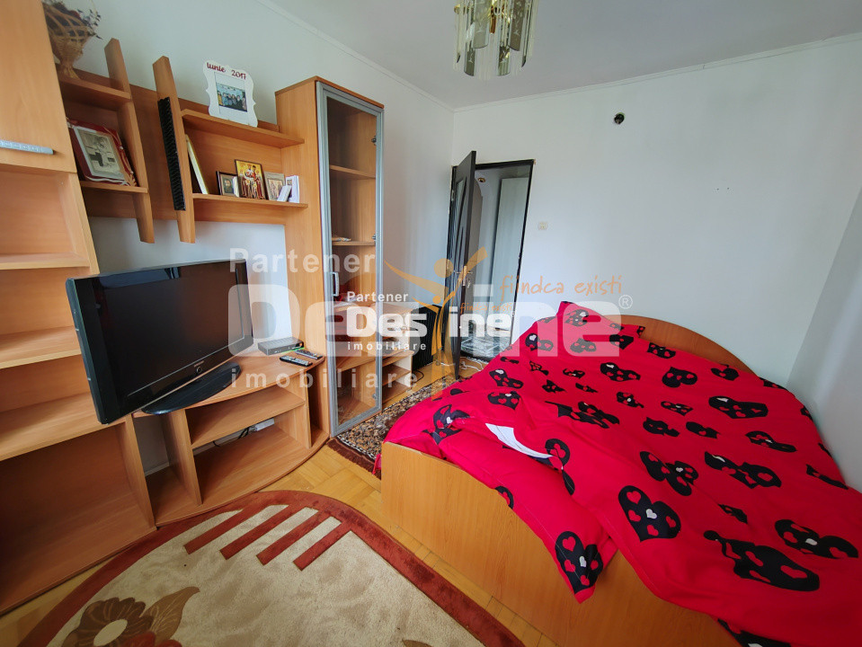 CUG - Apartament 3 camere DECOMANDAT 72 mp