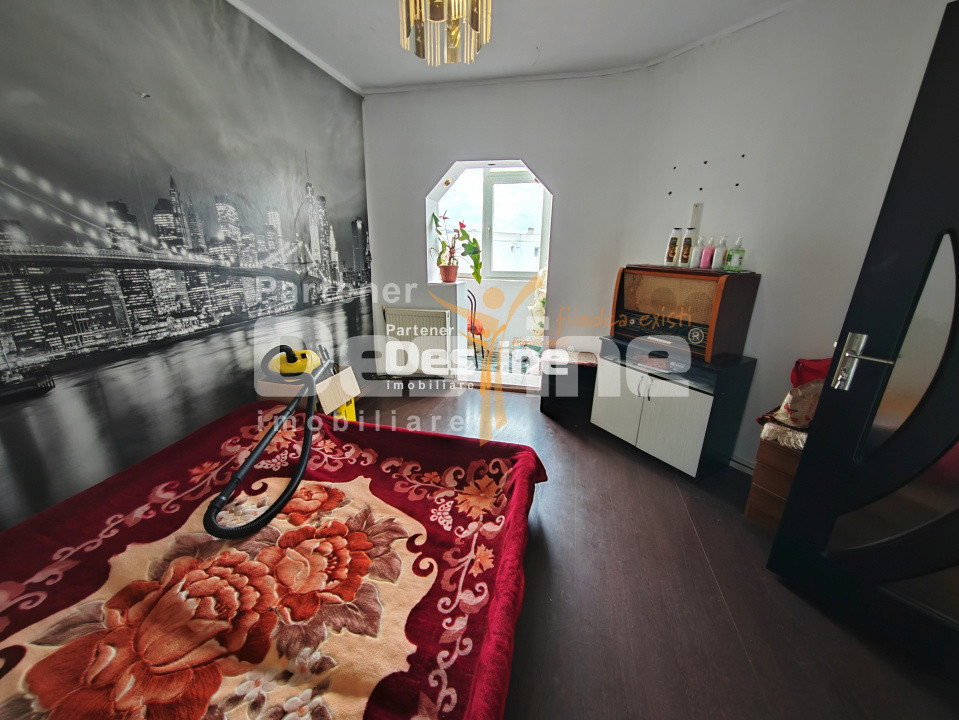 CUG - Apartament 3 camere DECOMANDAT 72 mp