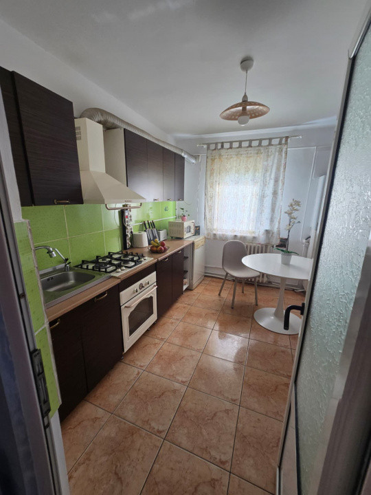 Targu Cucu- Apartament 3 camere decomandat