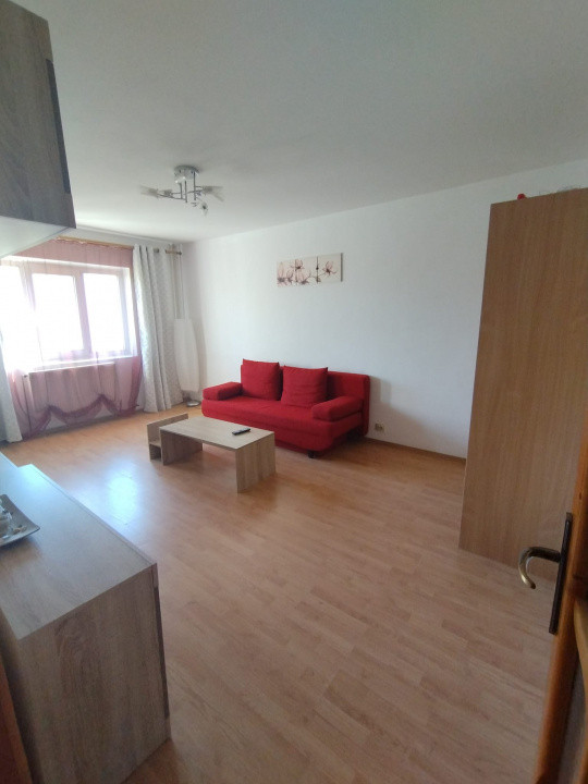 Nicolina- Apartament 2 camere decomandat- Liber 