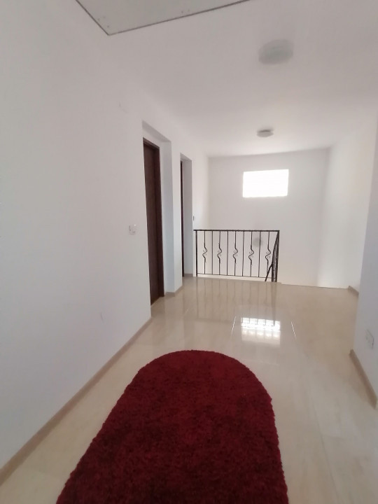 Proprietate alcătuită din imobil și teren generos,Comarnic 