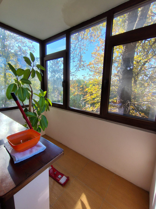 Cantemir- Apartament 2 camere, etaj intermediar-Mobilat 