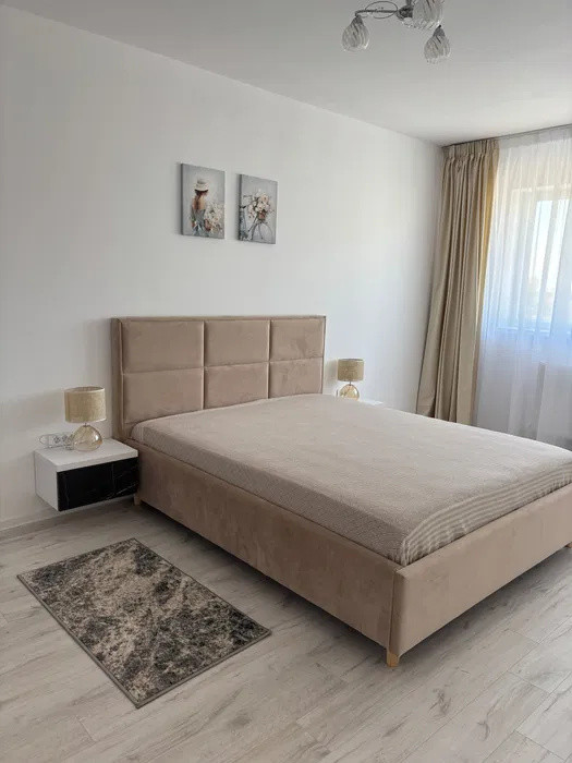 Apartament 2 camere decomandat 64 mp, loc de parcare si balcon, zona Tractorul 