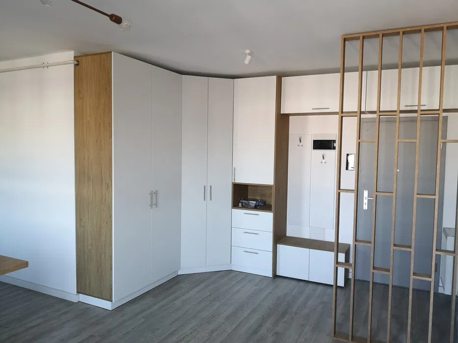 Studio cu loc de parcare, boxa si terasa, situat in Avantgarden 
