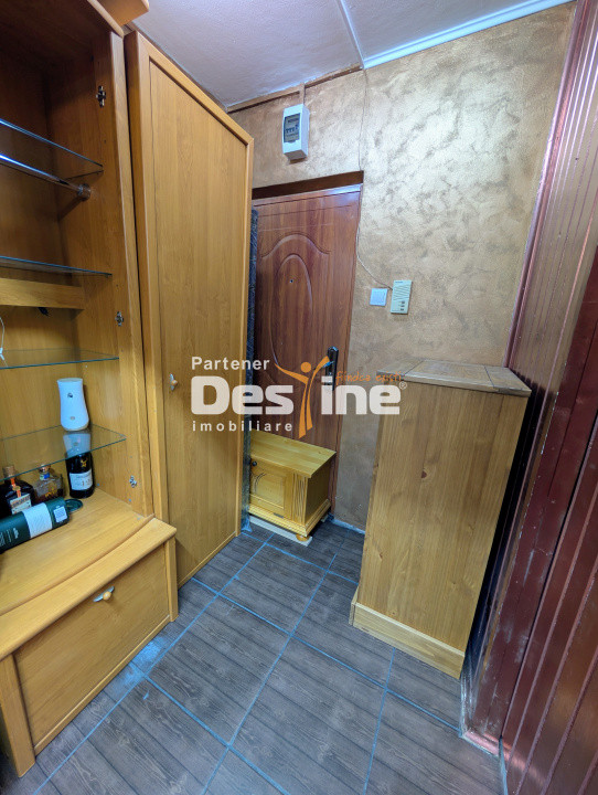 Spatiu comercial Apartament 2 camere 48 mp renovat complet utilat salon Podu Roș