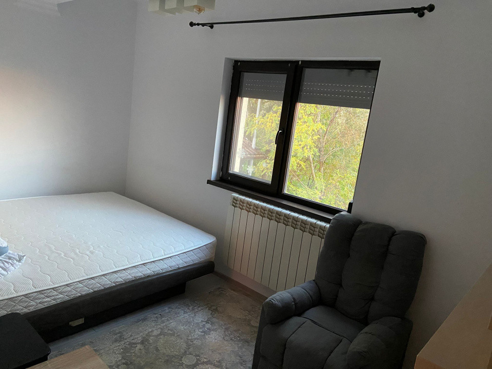 Inchiriere Apartament 3 Camere Decomandat, et.1, cu loc de parcare inclus