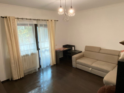 Inchiriere Apartament 3 Camere Decomandat, et.1, cu loc de parcare inclus