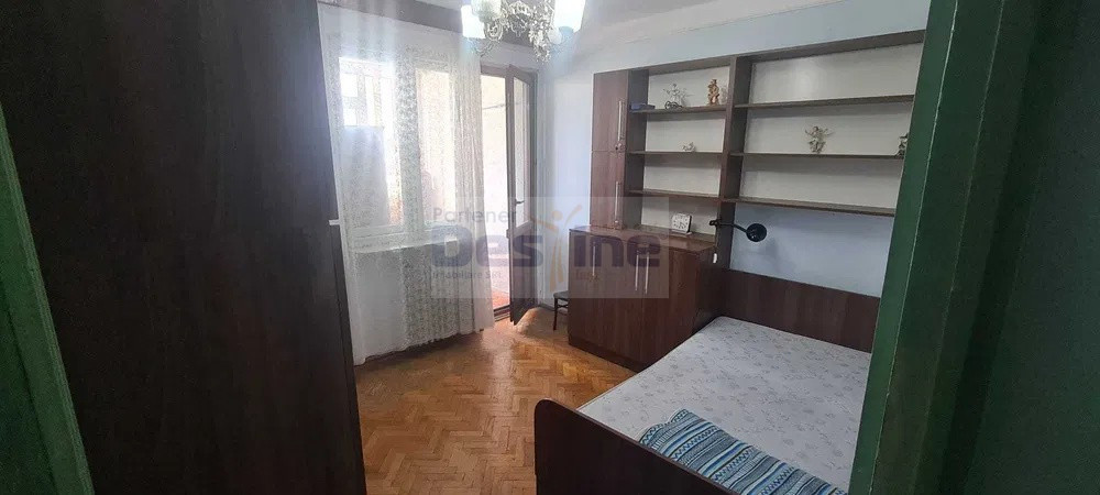 Apartament 2 camere-Decomandat-Podu Ros