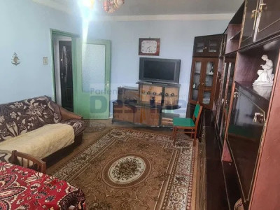 Apartament 2 camere decomandat | Podu Roș – Piața Nicolina | 2 balcoane