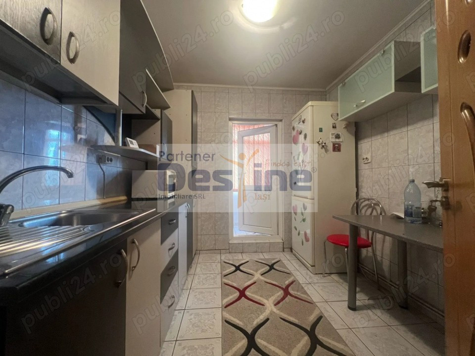 Apartament 2 camere-decomandat - zona Nicolina
