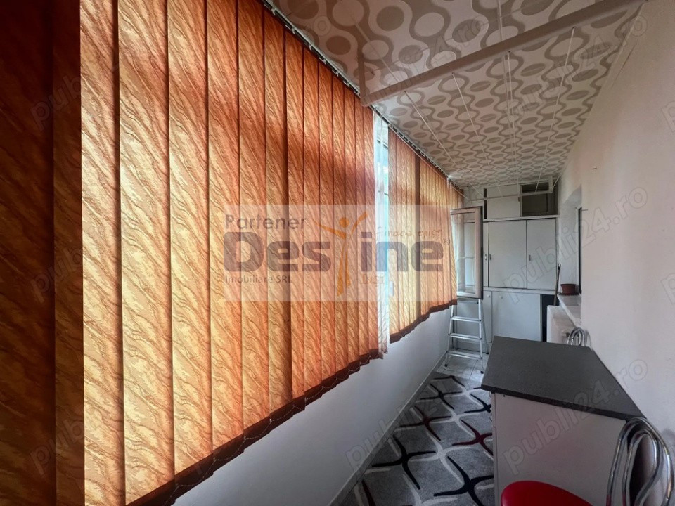 Apartament 2 camere-decomandat - zona Nicolina