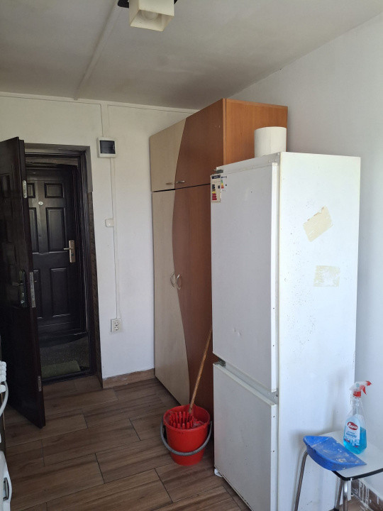 Camera camin cu baie la comun zona Bularga, complet renovata si mobilata. 