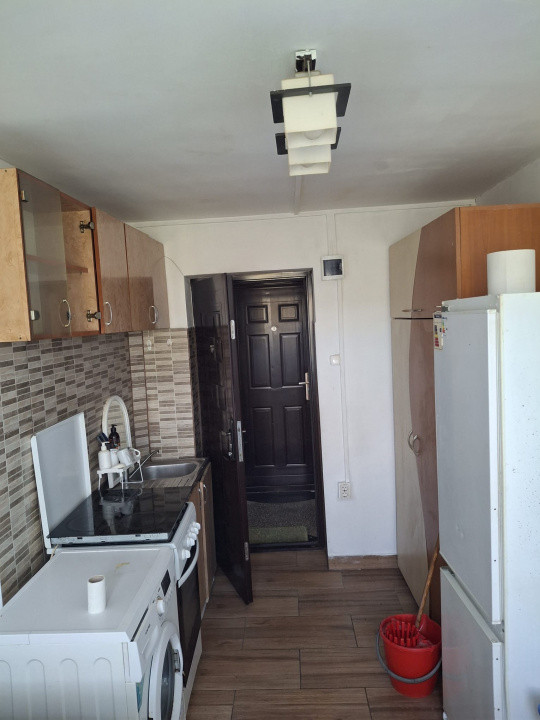 Camera camin cu baie la comun zona Bularga, complet renovata si mobilata. 