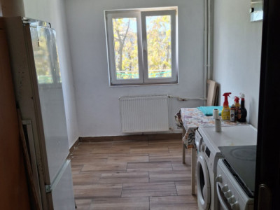 Camera camin cu baie la comun zona Bularga, complet renovata si mobilata. 