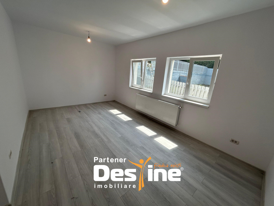 Casă individuală 120 mp 135.000 euro la asfalt cu toate utilitatile incluse