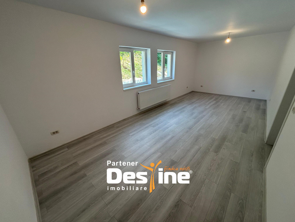 Casă individuală 120 mp 135.000 euro la asfalt cu toate utilitatile incluse