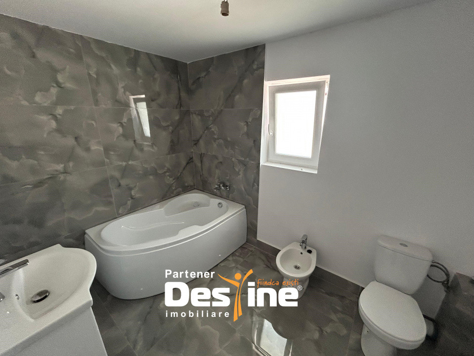 Casă individuală 120 mp 135.000 euro la asfalt cu toate utilitatile incluse