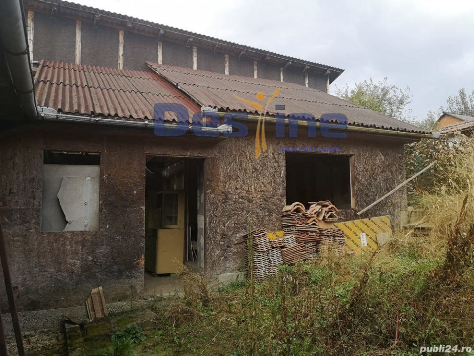 CASA BATRANEASCA + TEREN DE VANZARE, ZONA LINISTITA, DEJ 