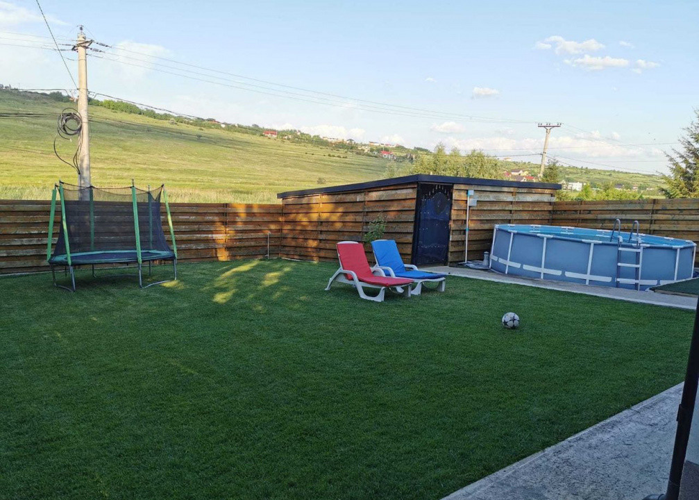 Casa parter, 4 camere, 2 bai, mobilata cu 450 mp teren  in zona Valea Lupului