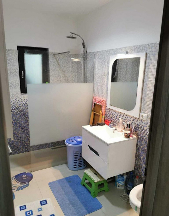 Casa parter, 4 camere, 2 bai, mobilata cu 450 mp teren  in zona Valea Lupului