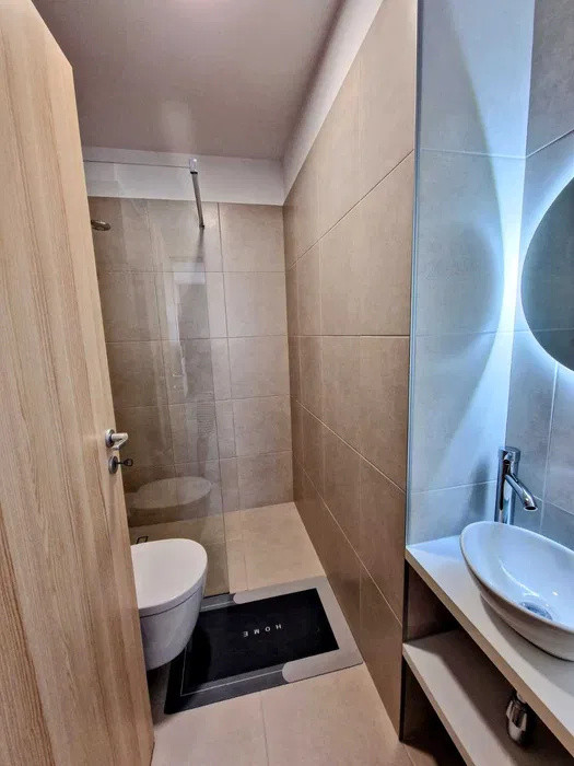 Apartament cu 3 camere, etaj intermediar, loc de parcare si boxa, Urban Plaza 