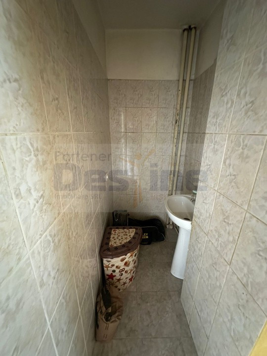 Apartament 1 camera decomandat - Podu Ros - Piata Nicolina / Etaj 5