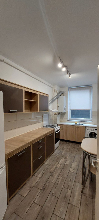 Garsoniera  decomandata 40 mp, demisol inalt, situata in Avantgarden 3