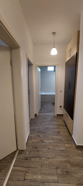 Garsoniera  decomandata 40 mp, demisol inalt, situata in Avantgarden 3