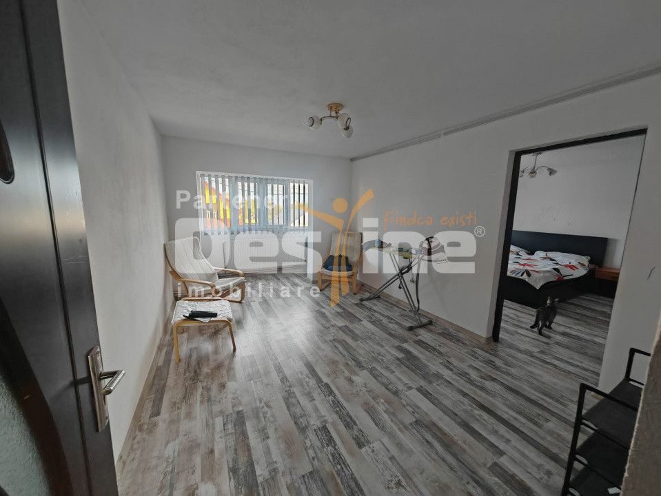 Constructie S+P+1E+M si teren 2000 mp, I.L. Caragiale, Dambovita