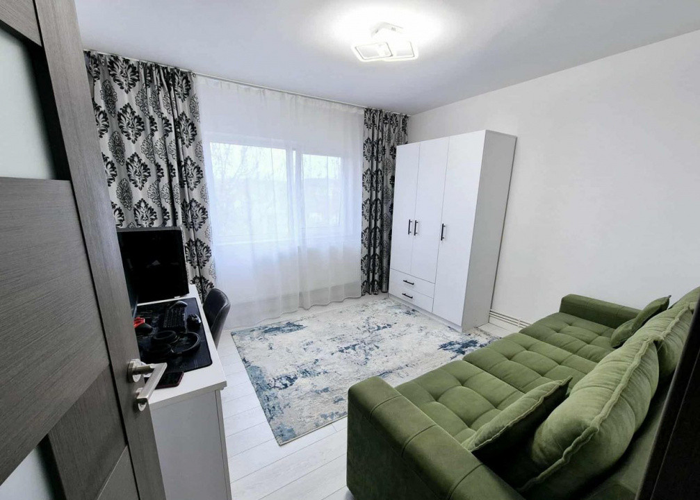 Apartament cu 3 camere situat in zona CUG- Mobilat 