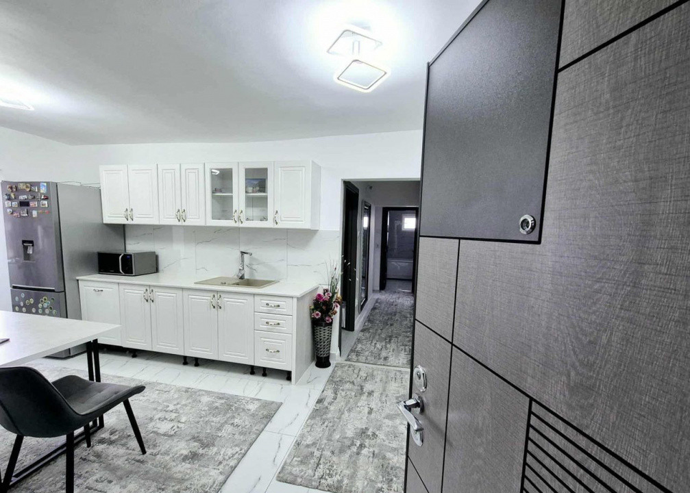 Apartament cu 3 camere situat in zona CUG- Mobilat 