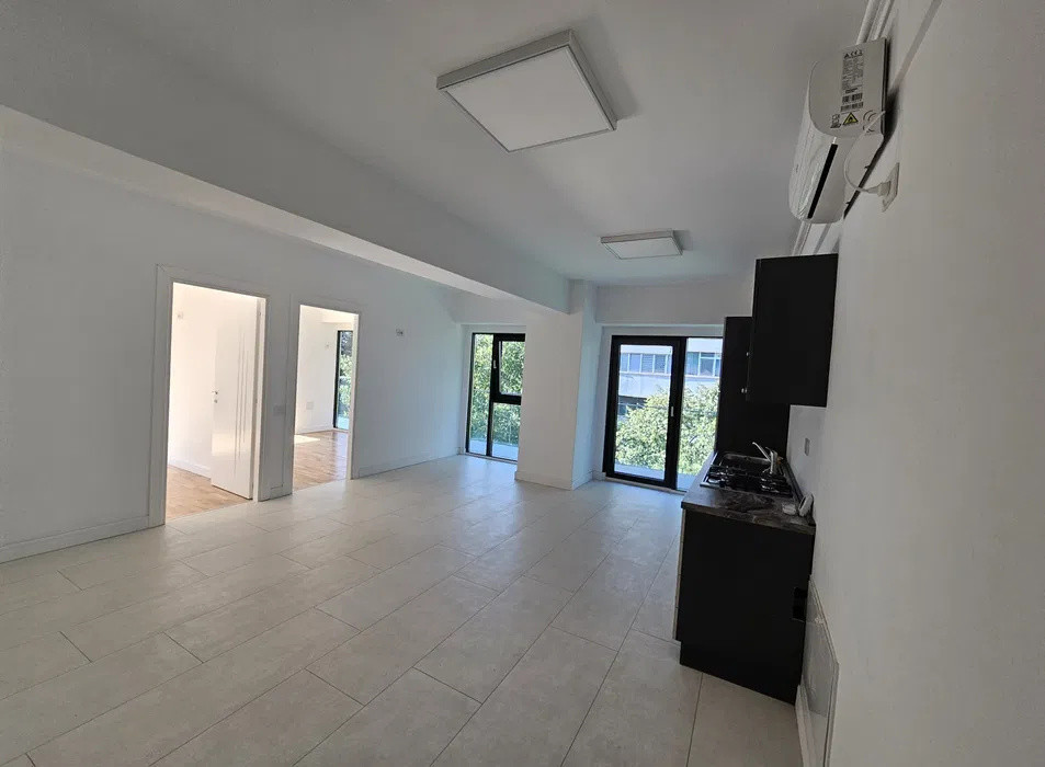 Podu Ros- Apartament 3 camere decomandat