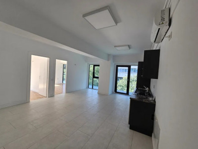 Podu Ros- Apartament 3 camere decomandat