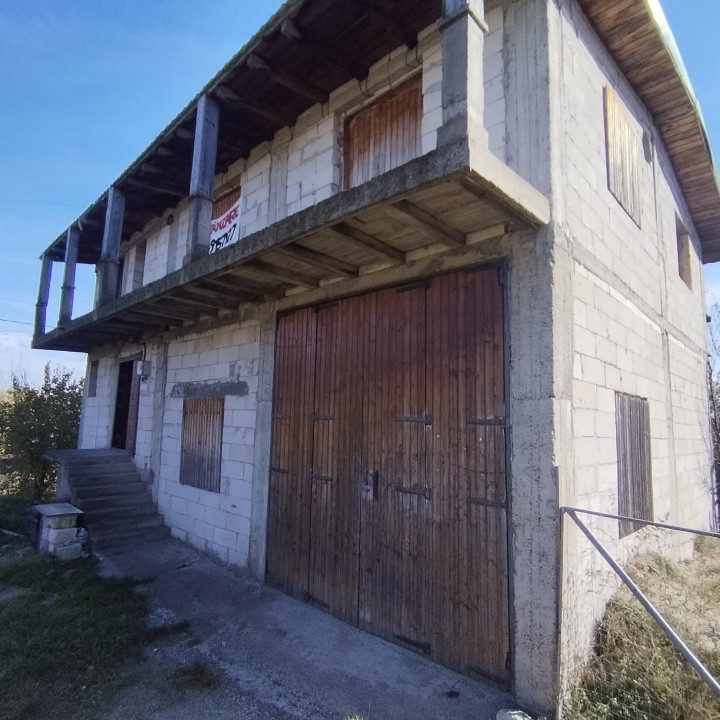 Casa in constructie D+P+1E, 198 mp. volum construit util, cu 836 mp teren.