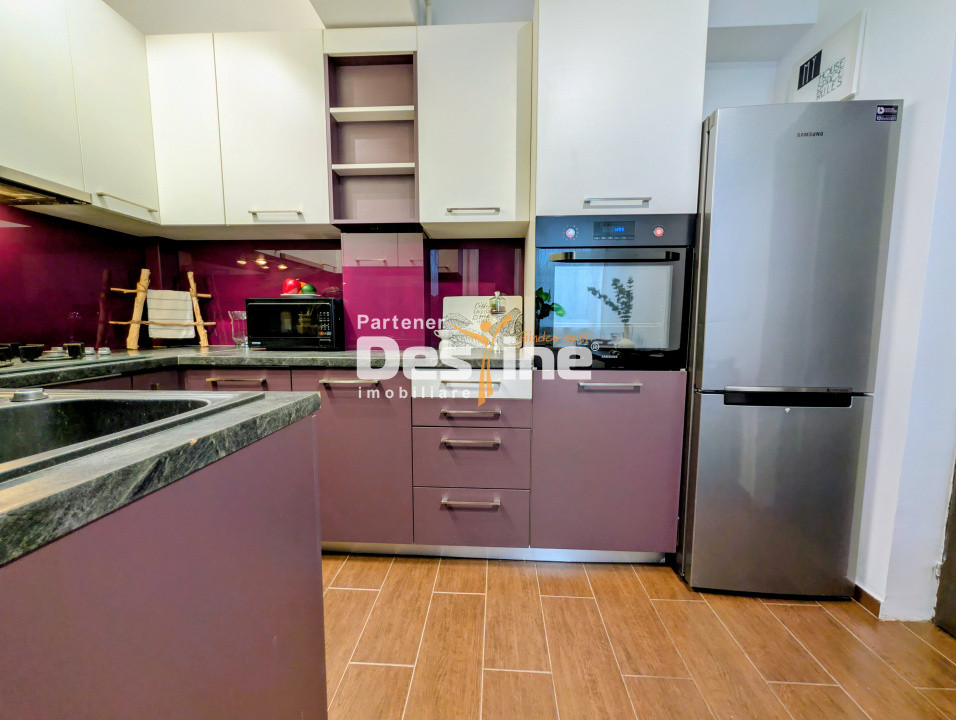 Apartament spatios 3 camere 144 mp terasă curte garaj + loc de parcare, Breazu