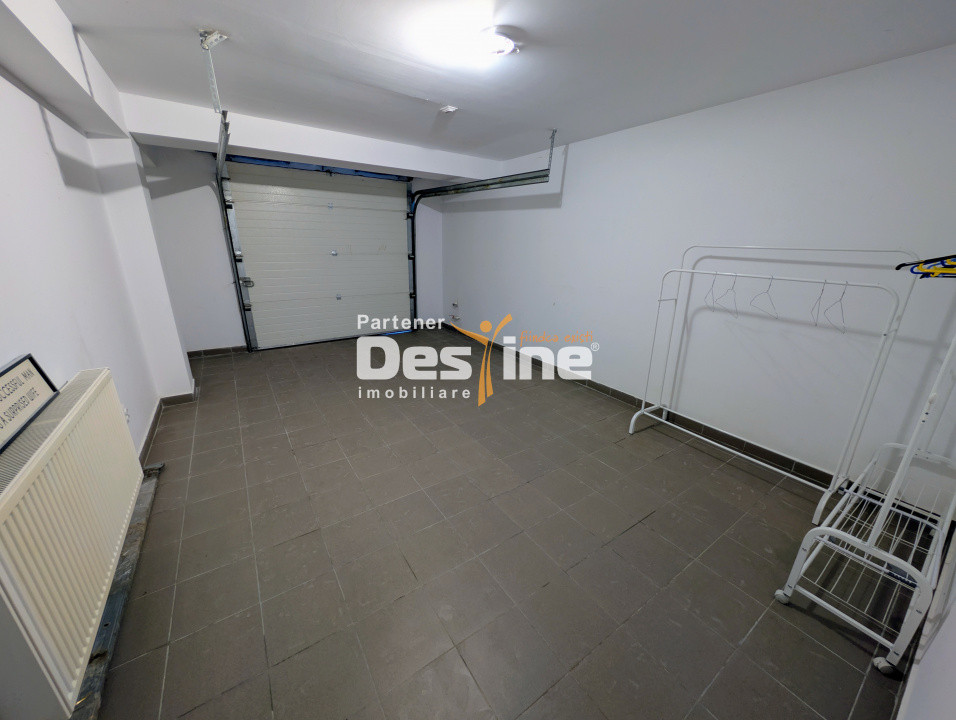 Apartament spatios 3 camere 144 mp terasă curte garaj + loc de parcare, Breazu