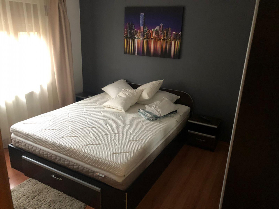 Casa de vanzare 4 dormitoare, living, 2 bai, bucatarie etc  Chiajna 