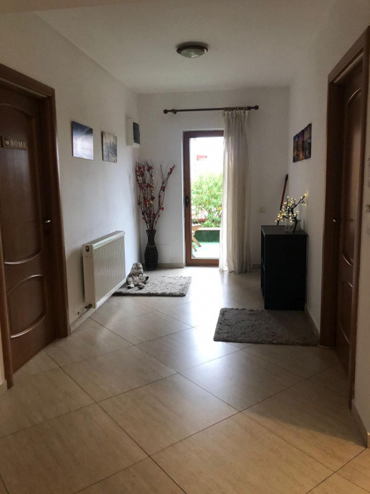 Casa de vanzare 4 dormitoare, living, 2 bai, bucatarie etc  Chiajna 