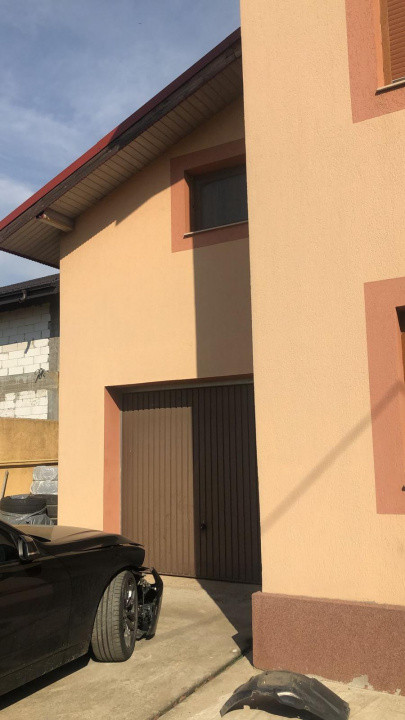 Casa de vanzare 4 dormitoare, living, 2 bai, bucatarie etc  Chiajna 