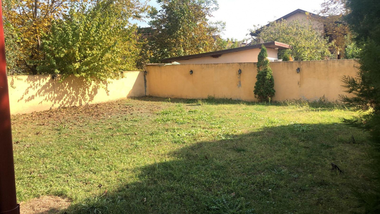 Casa de vanzare 4 dormitoare, living, 2 bai, bucatarie etc  Chiajna 