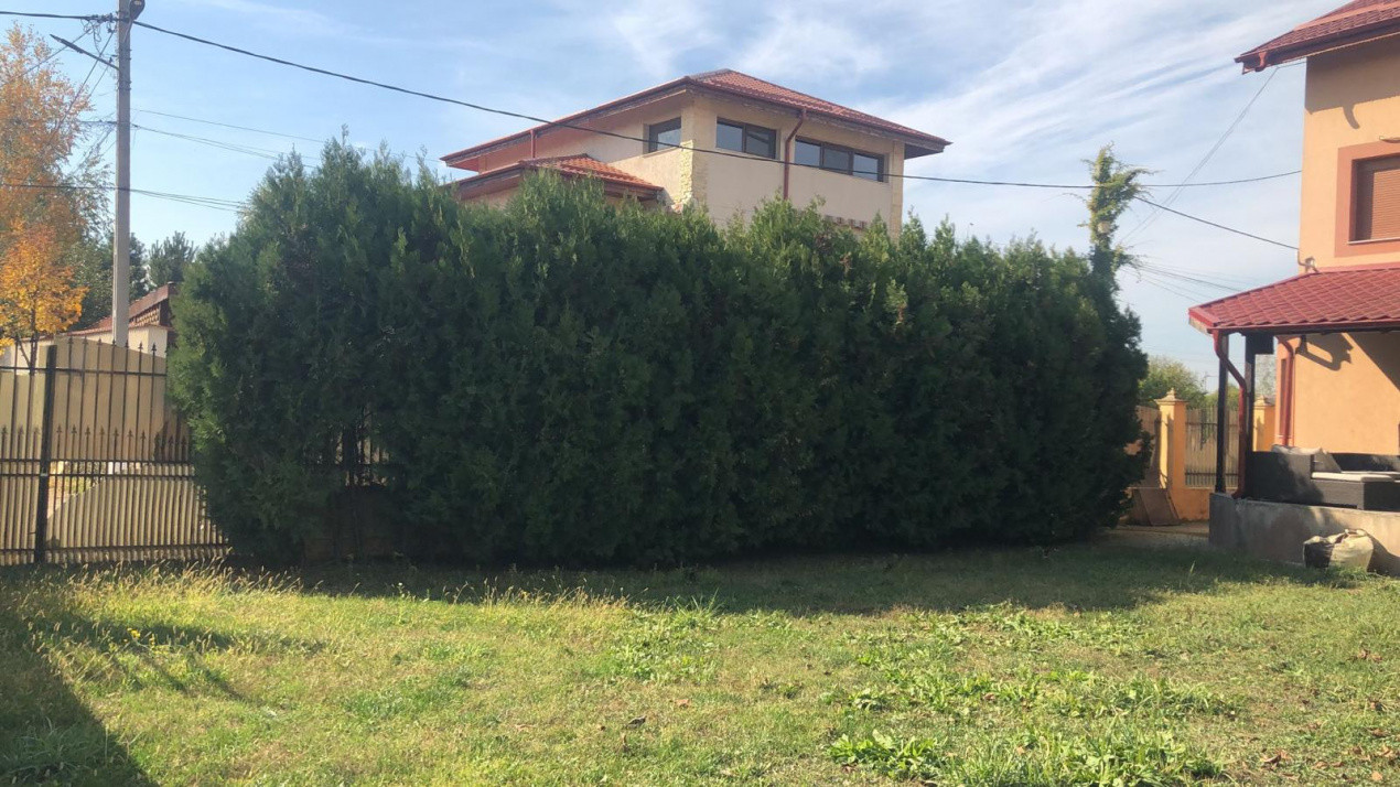 Casa de vanzare 4 dormitoare, living, 2 bai, bucatarie etc  Chiajna 