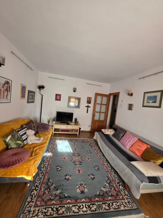 Apartament 2 camere complet utilat - Podu de Fier