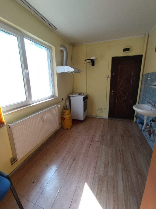 Camera de camin in zona Bucsinescu 