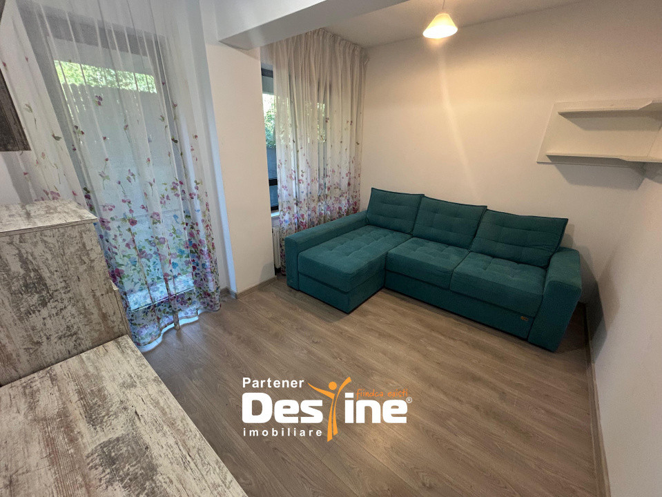 Apartament 2 camere decomandat - curte 100mp loc de parcare  boxă inclus în preț